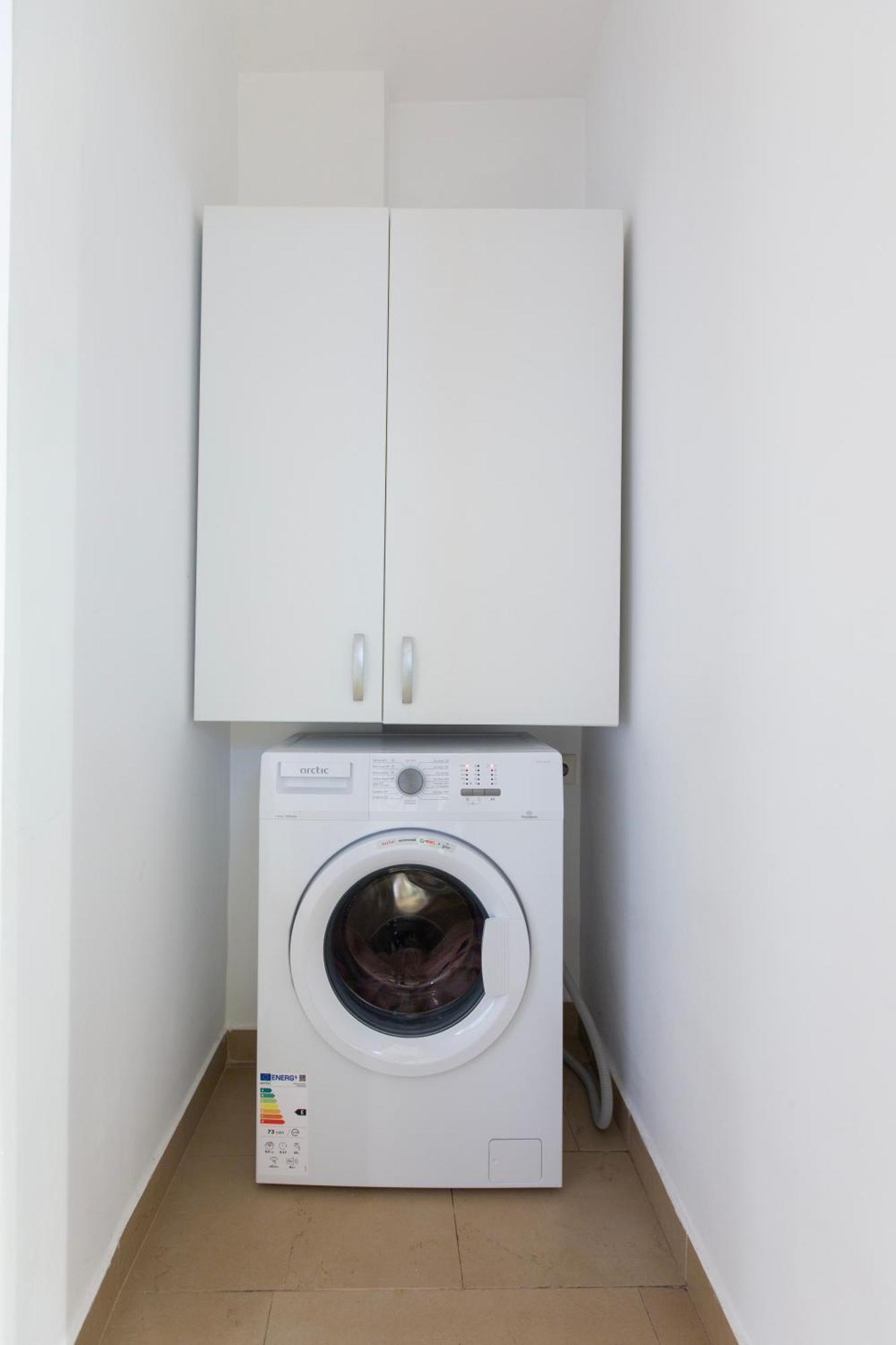 Ultracentral Hong Kong 3 Bdrm Apartment Бухарест Экстерьер фото