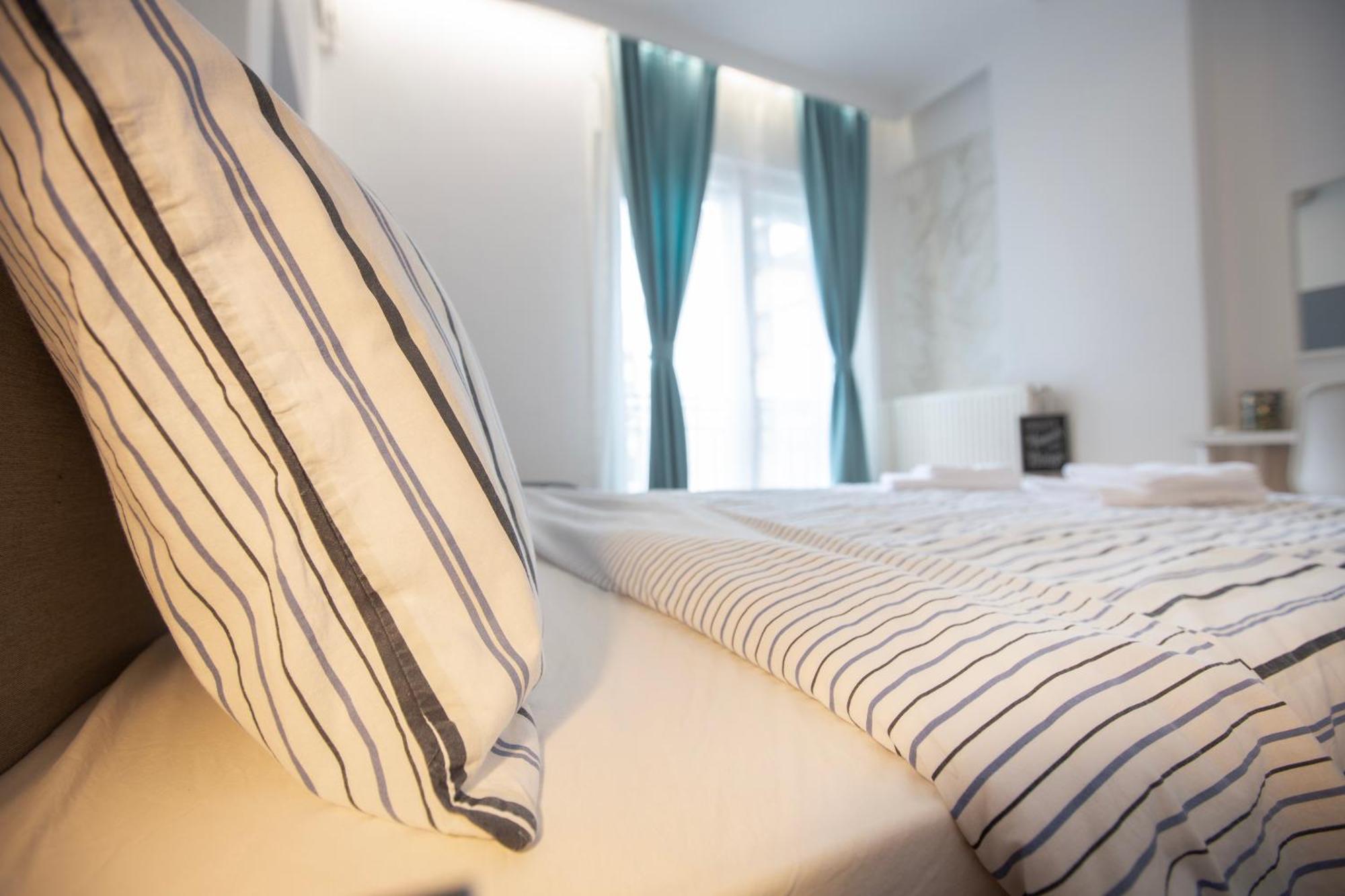 Ultracentral Hong Kong 3 Bdrm Apartment Бухарест Экстерьер фото